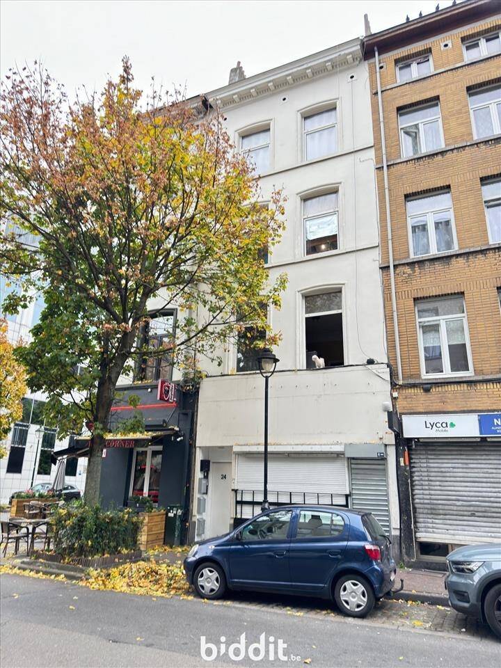 Huis te  koop in Sint-Gillis 1060 325000.00€ 3 slaapkamers m² - Zoekertje 307361