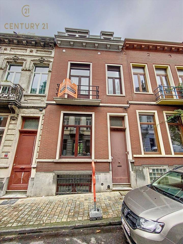 Huis te  koop in Schaarbeek 1030 375000.00€ 4 slaapkamers 195.00m² - Zoekertje 309080