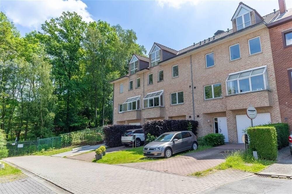 Huis te  koop in Ukkel 1180 785000.00€ 4 slaapkamers 243.00m² - Zoekertje 308516