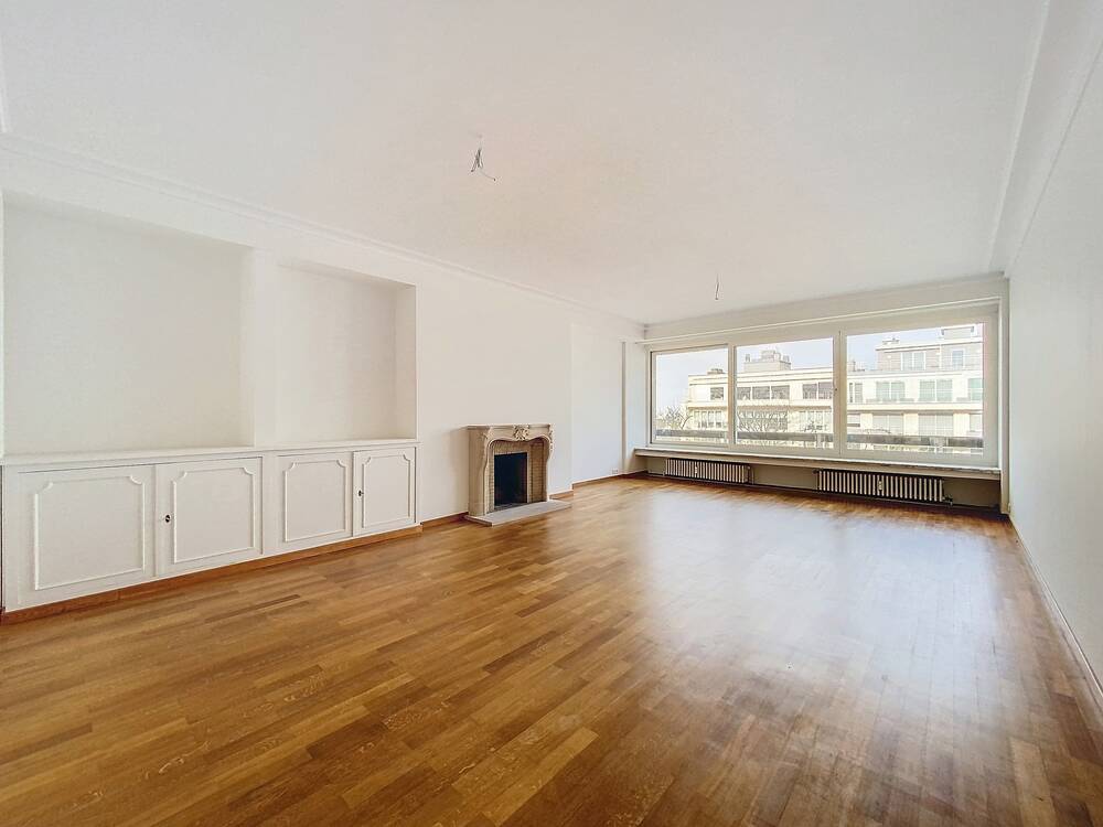 Appartement te  huur in Ukkel 1180 2000.00€ 2 slaapkamers 150.00m² - Zoekertje 310776