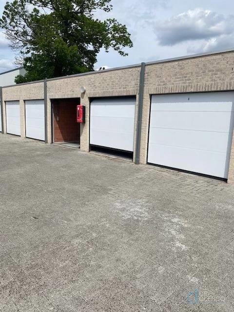 Parking / garage à louer à Lochristi 9080 115.00€  chambres m² - annonce 311667