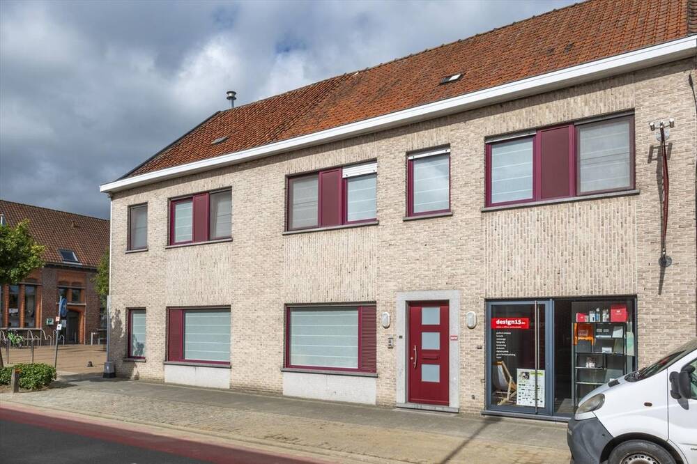 Handelszaak te  koop in Hulste 8531 545000.00€ 6 slaapkamers 372.00m² - Zoekertje 312847