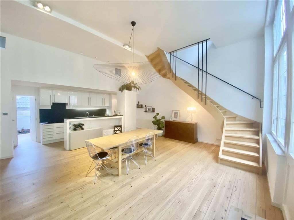 Appartement te  huur in Sint-Gillis 1060 2350.00€ 3 slaapkamers 160.00m² - Zoekertje 313346