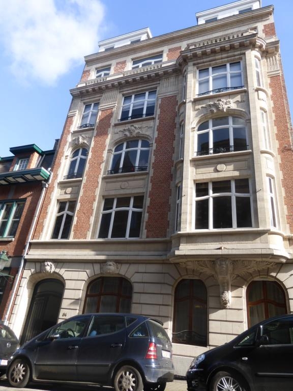 Benedenverdieping te  huur in Sint-Gillis 1060 2600.00€ 2 slaapkamers 206.00m² - Zoekertje 314527