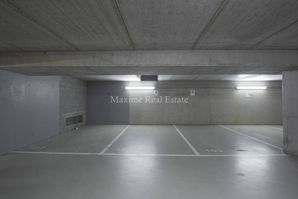 Parking te  koop in Schaarbeek 1030 30000.00€  slaapkamers m² - Zoekertje 315871