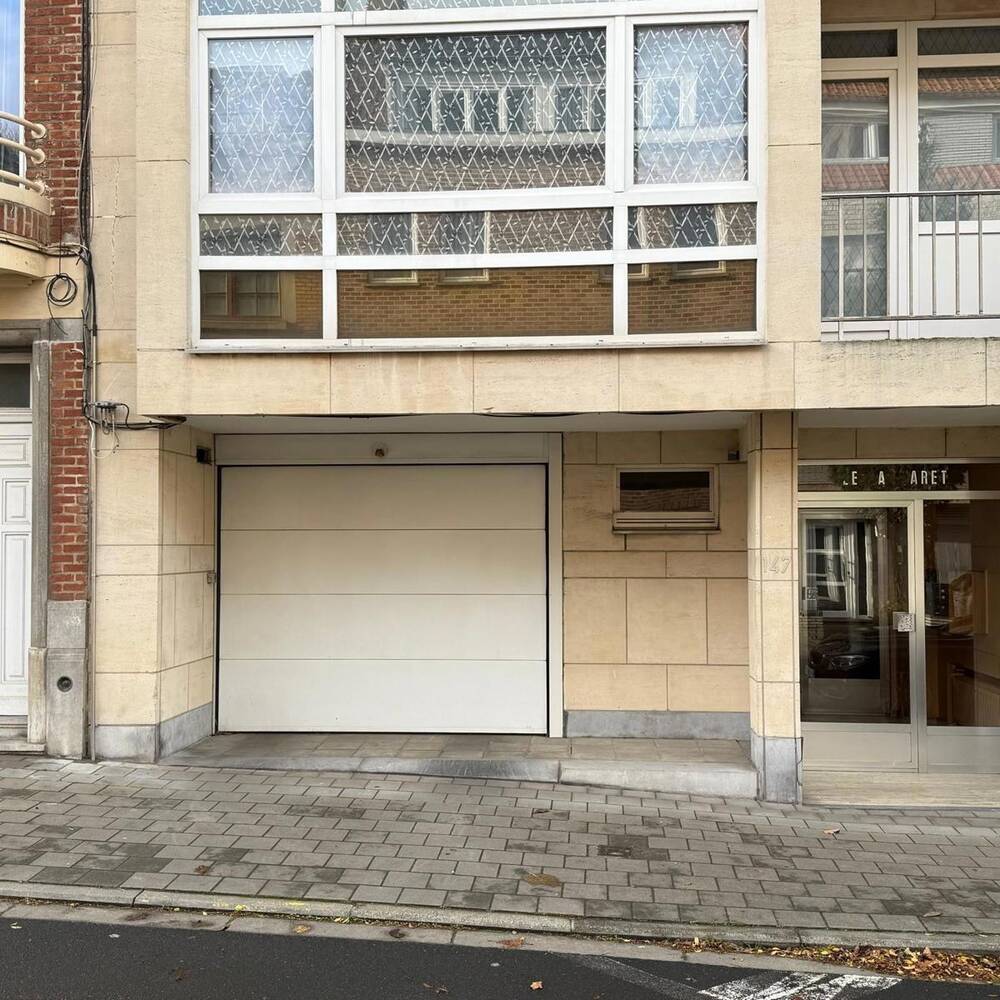 Parking te  koop in Sint-Lambrechts-Woluwe 1200 37000.00€  slaapkamers m² - Zoekertje 323234