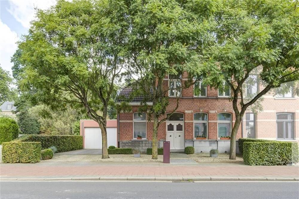 Herenhuis te  koop in Grobbendonk 2280 589000.00€ 3 slaapkamers 280.00m² - Zoekertje 326473