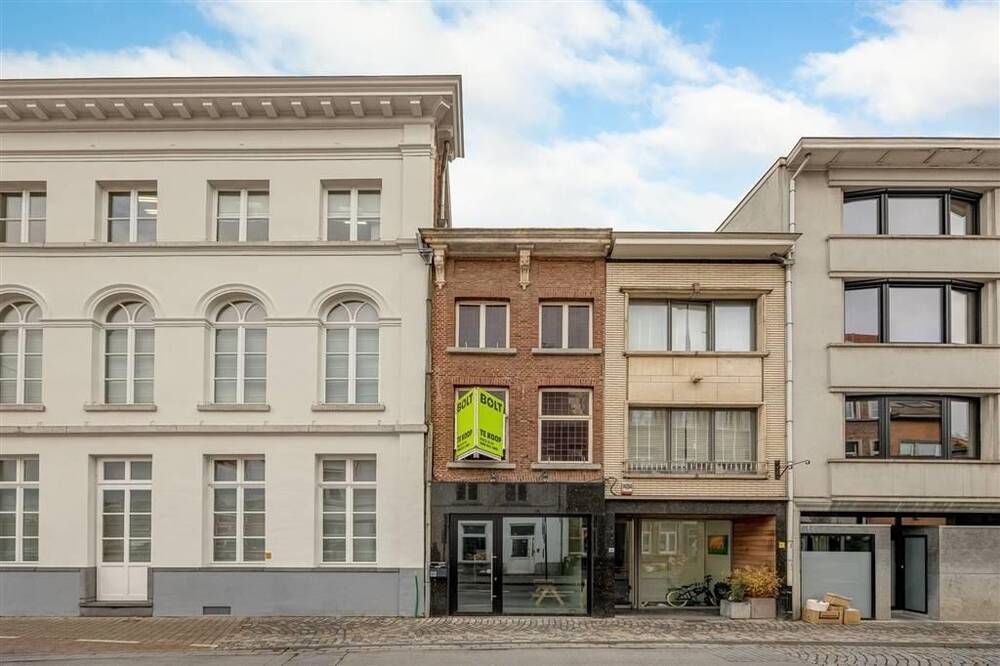 Mixgebouw te  koop in Mechelen 2800 229000.00€ 4 slaapkamers 120.00m² - Zoekertje 326334