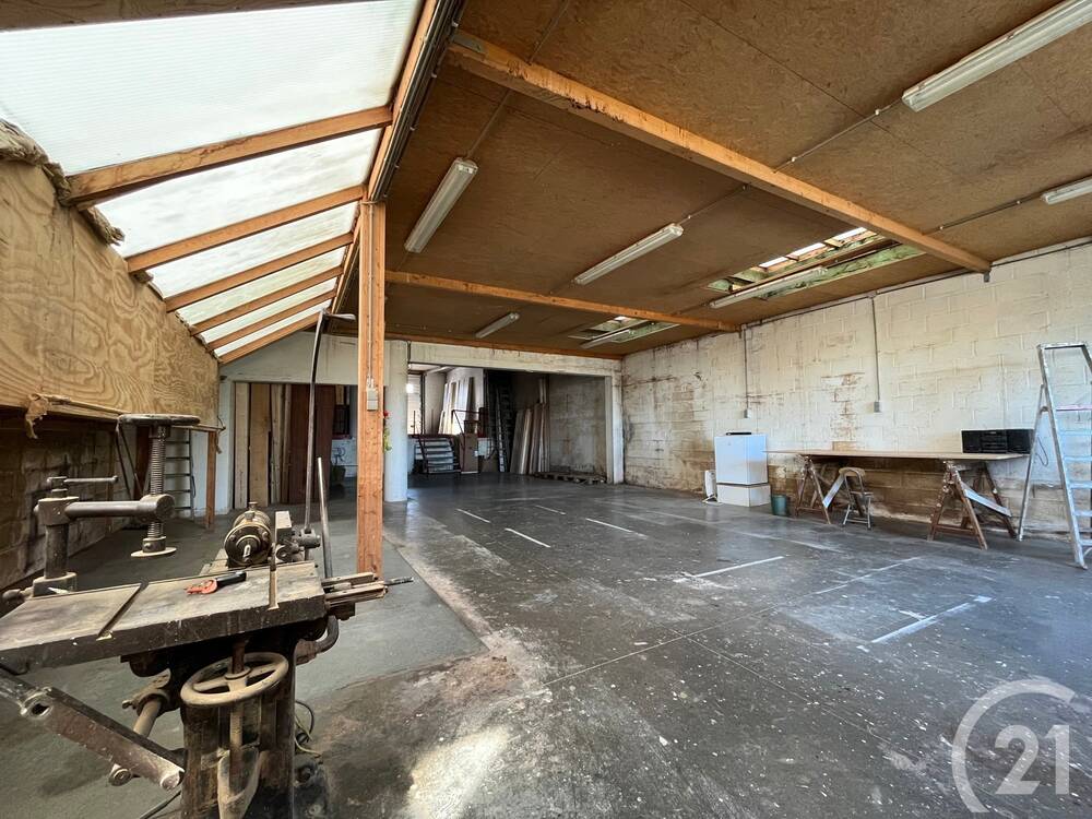 Mixgebouw te  koop in Oudergem 1160 950000.00€ 4 slaapkamers 610.00m² - Zoekertje 343245