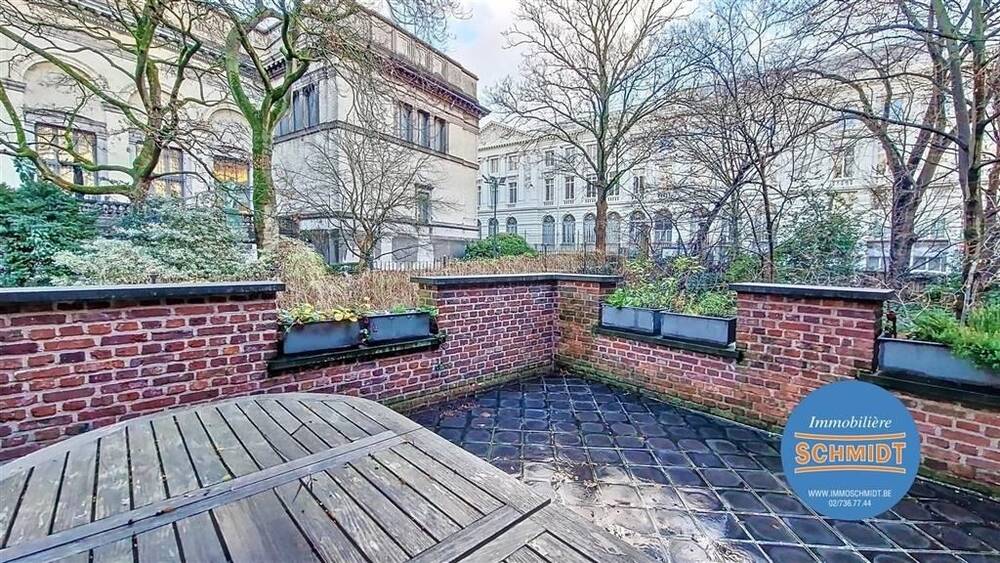 Duplex te  huur in Brussel 1000 2500.00€ 2 slaapkamers 182.00m² - Zoekertje 362825