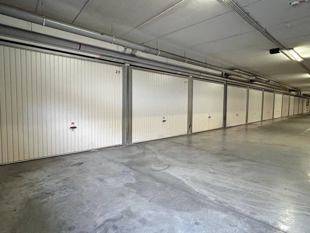 Parking & garage te  koop in Aalst 9300 28000.00€  slaapkamers 0.00m² - Zoekertje 363022