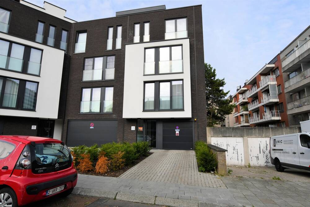 Parking & garage te  huur in Ganshoren 1083 105.00€  slaapkamers m² - Zoekertje 364654