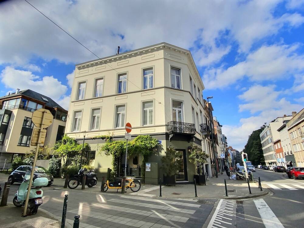 Appartementsgebouw te  koop in Ukkel 1180 1500000.00€ 6 slaapkamers 450.00m² - Zoekertje 363973