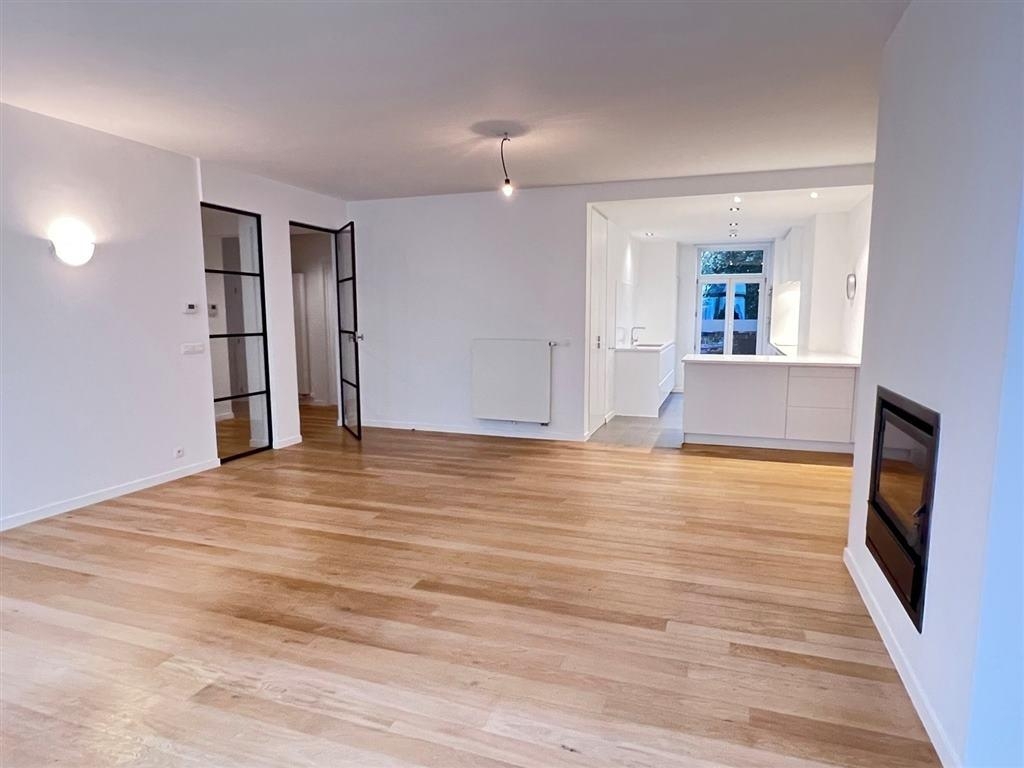 Appartement à louer à Saint-Gilles 1060 2500.00€ 3 chambres 153.00m² - annonce 363712