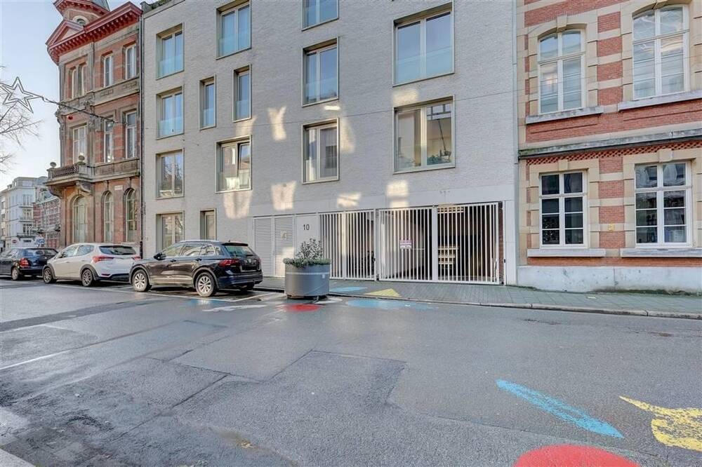 Parking & garage te  koop in Antwerpen 2000 11000.00€  slaapkamers m² - Zoekertje 364920