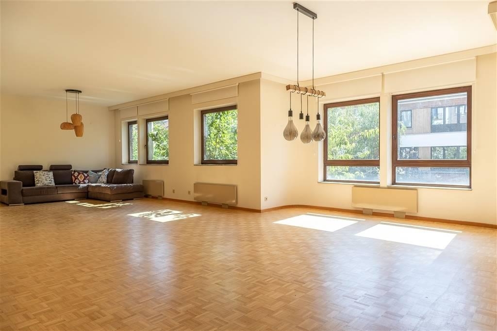 Appartement à vendre à Uccle 1180 475000.00€ 3 chambres 180.00m² - annonce 370677