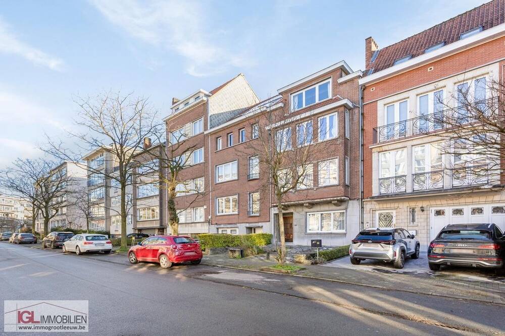 Appartement te  koop in Vorst 1190 335000.00€ 2 slaapkamers 74.00m² - Zoekertje 370628